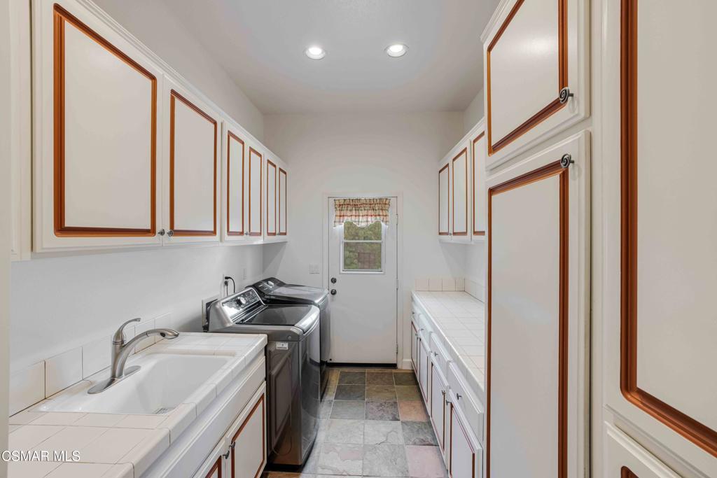 Undisclosed Address Camarillo, CA 93012 - Photo 15 of 58