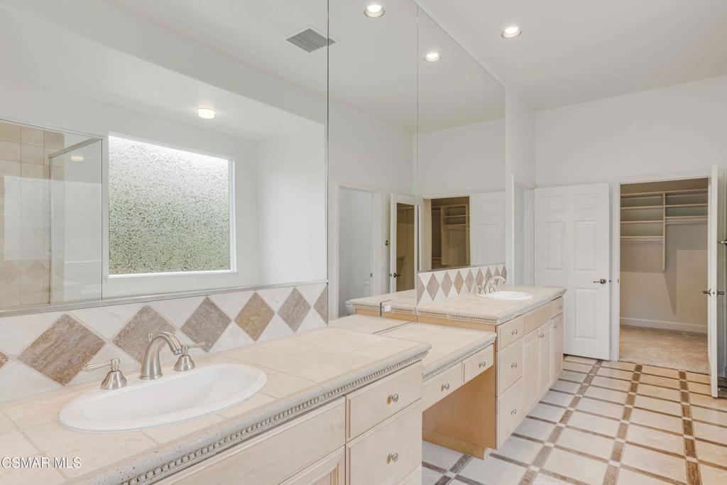 Undisclosed Address Camarillo, CA 93012 - Photo 32 of 58