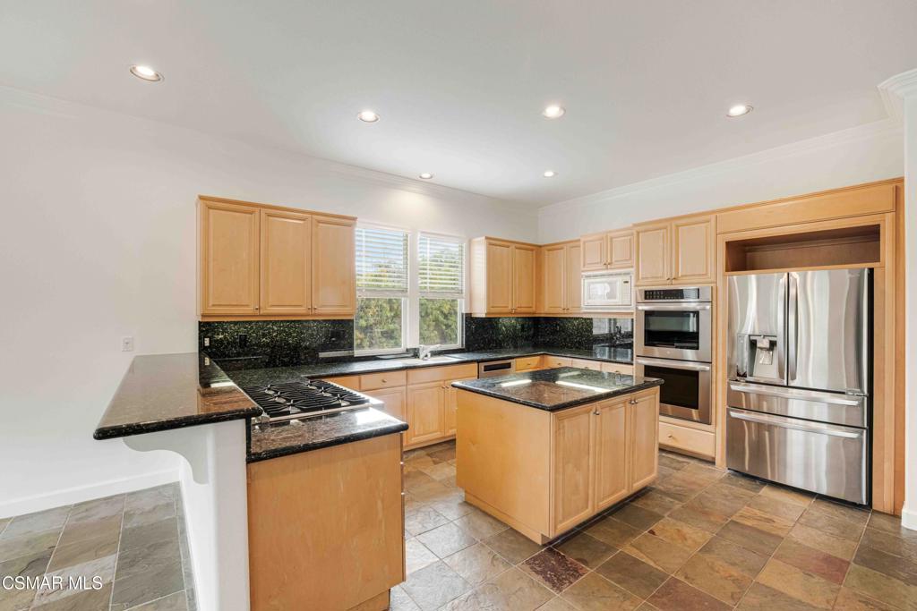 Undisclosed Address Camarillo, CA 93012 - Photo 9 of 58