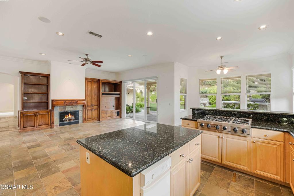 Undisclosed Address Camarillo, CA 93012 - Photo 10 of 58