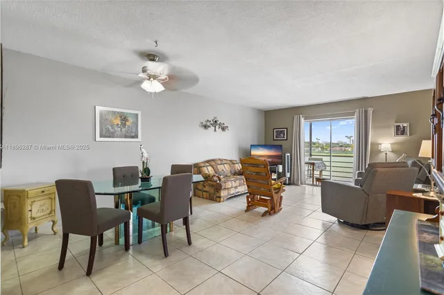 a view of a livingroom with furniture