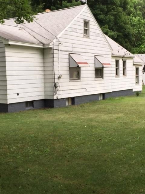 2576 White Road Muskegon, MI 49444 - Photo 16 of 18 IMG_1544