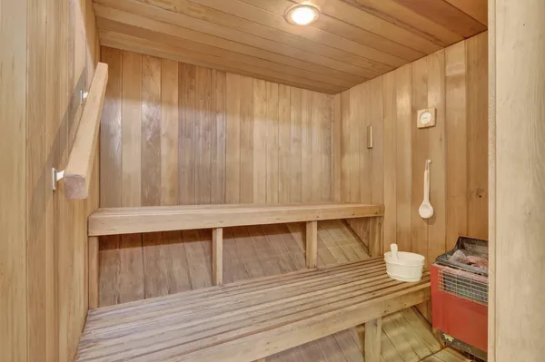 $113,000 | 2929 Sunnyside Drive, Unit 303A, Rockford, IL 61114