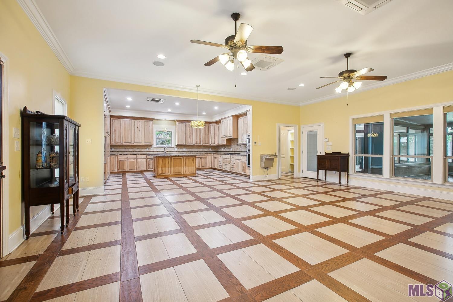 16025 Parkside Court St. George, LA 70817 - Photo 6 of 21