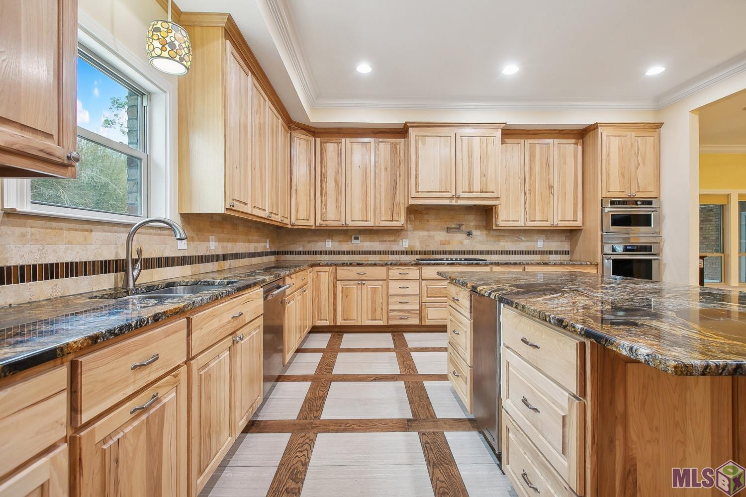 16025 Parkside Court St. George, LA 70817 - Photo 10 of 21