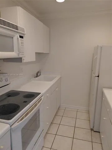 $1,525 | 731 Hummingbird Way, Unit 10, North Palm Beach, FL 33408