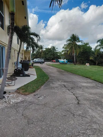 $1,525 | 731 Hummingbird Way, Unit 10, North Palm Beach, FL 33408