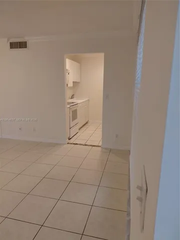 $1,525 | 731 Hummingbird Way, Unit 10, North Palm Beach, FL 33408