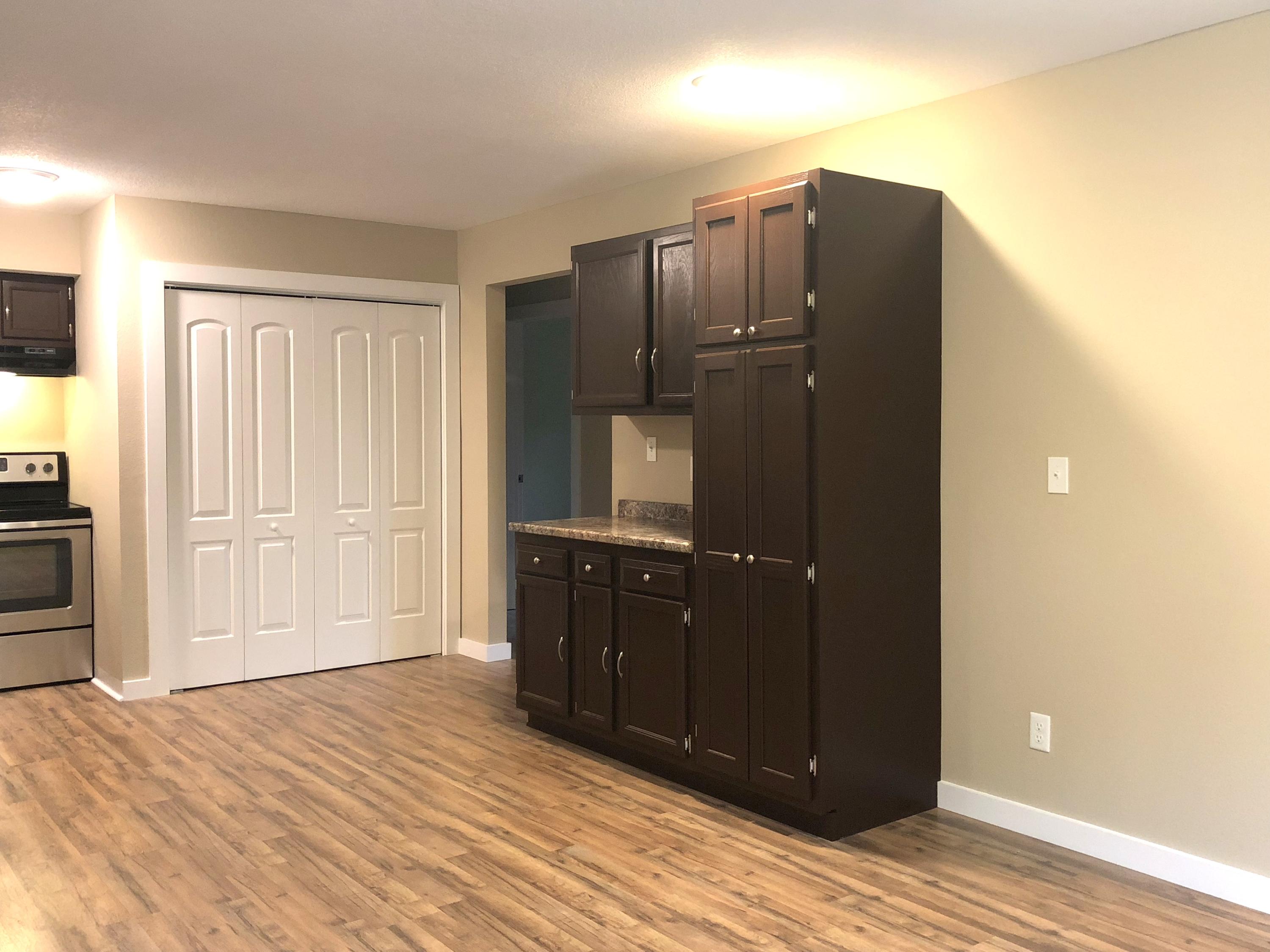 127 McDeerman Road Jacksboro, TN 37757 - Photo 13 of 29 Large Kitchen