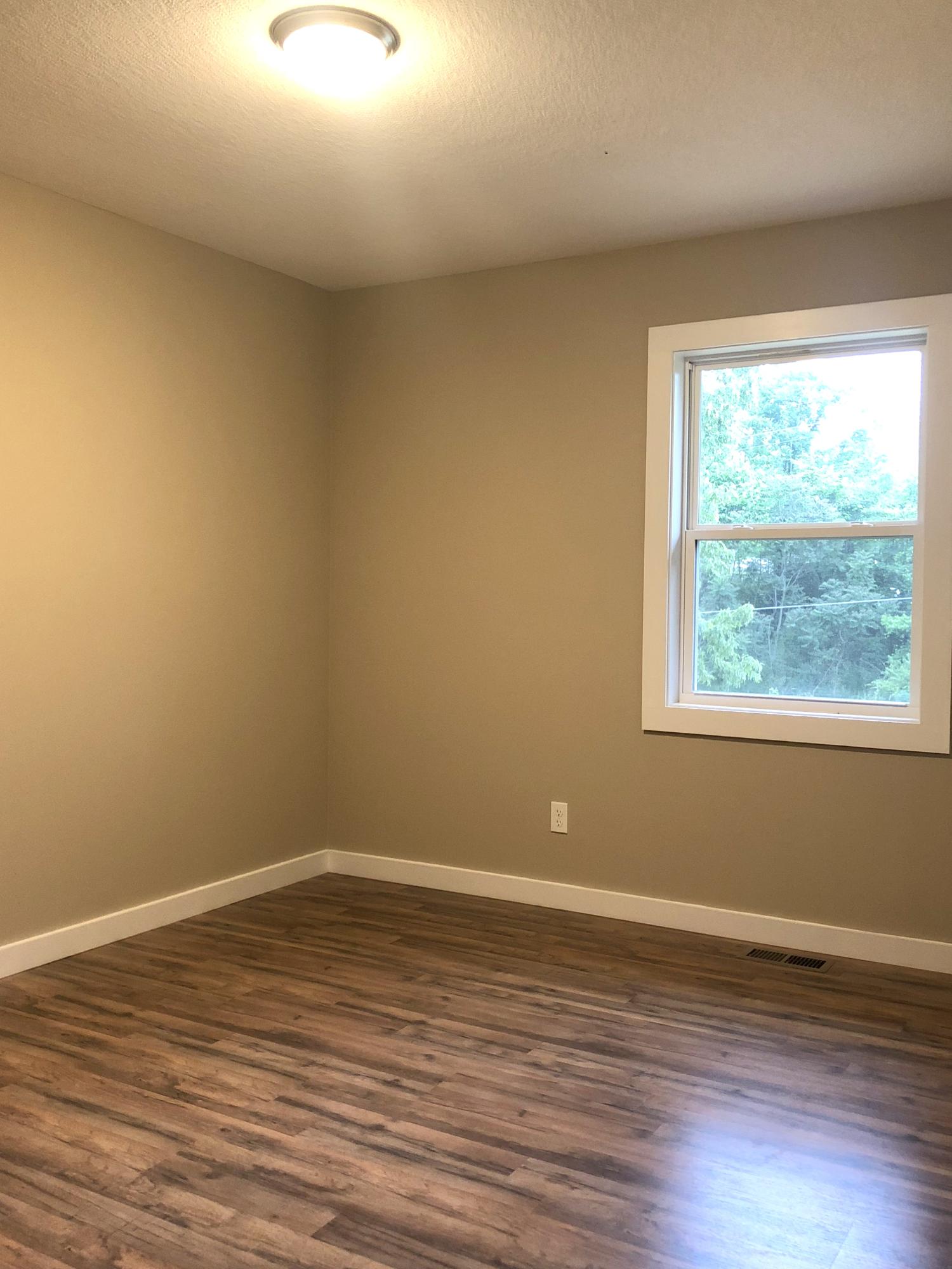 127 McDeerman Road Jacksboro, TN 37757 - Photo 15 of 29 Bedroom