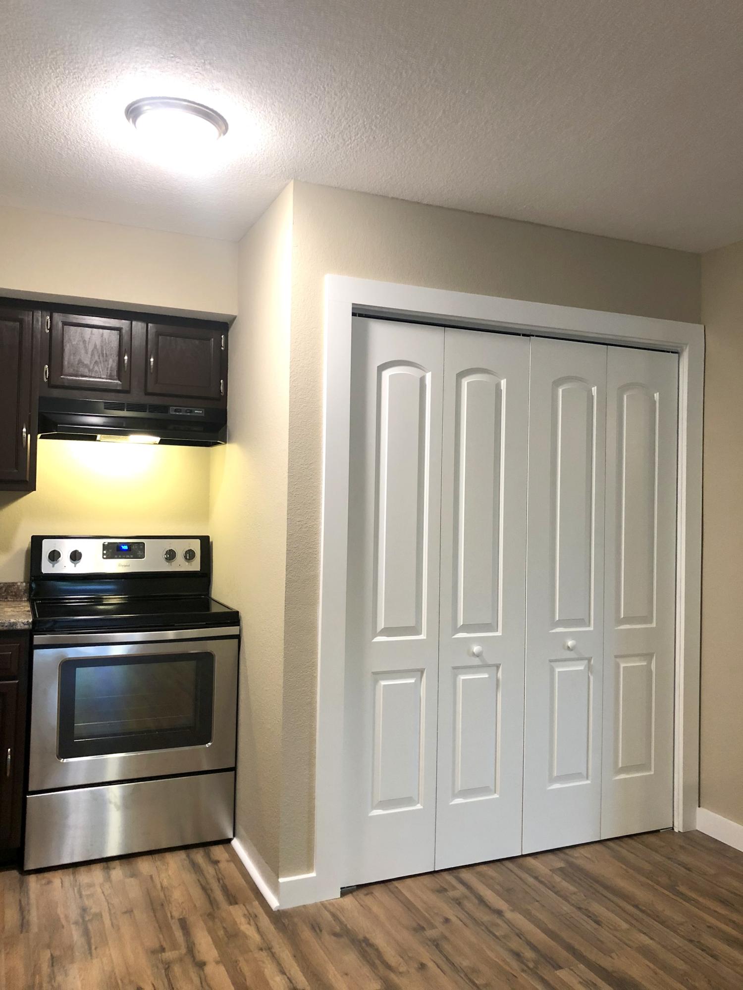 Kitchen/Laundry closet