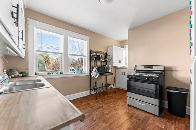 $155,000 | 1607 7th Avenue, Rockford, IL 61104