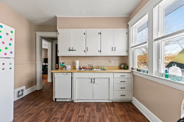 $155,000 | 1607 7th Avenue, Rockford, IL 61104