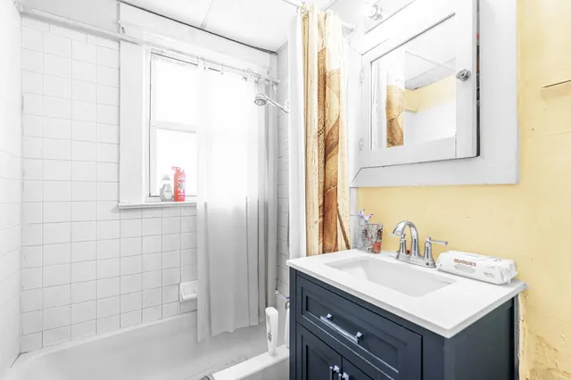 $155,000 | 1607 7th Avenue, Rockford, IL 61104