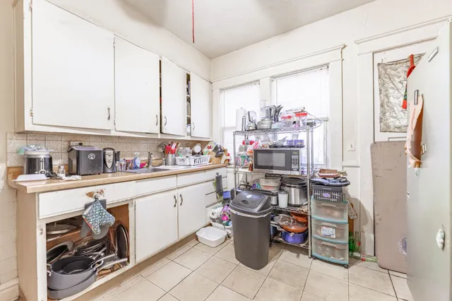 $155,000 | 1607 7th Avenue, Rockford, IL 61104