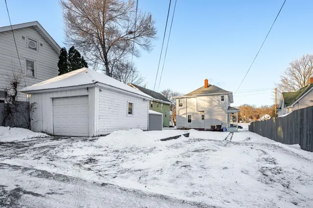 $155,000 | 1607 7th Avenue, Rockford, IL 61104