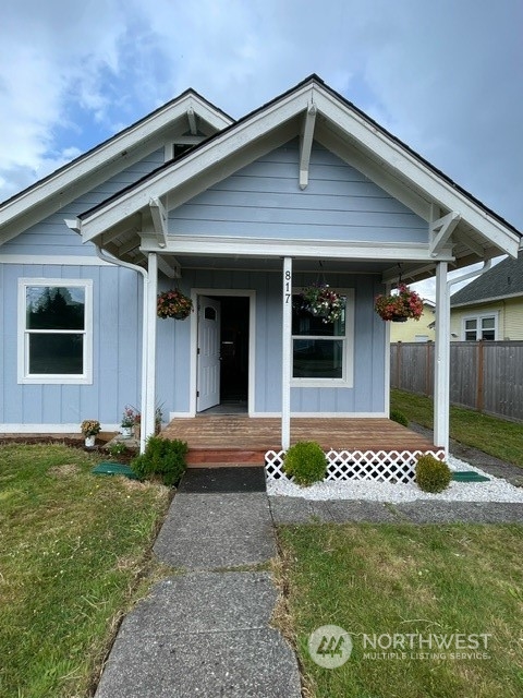 817 4th Street Cosmopolis, WA 98537 - Photo 1 of 13 Gallery Image 1