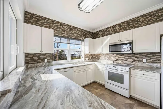 $248,000 | 3923 Cape Haze Drive, Unit 306, Rotonda West, FL 33947