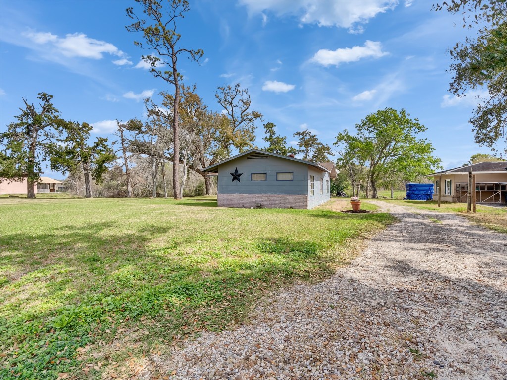 3315 St Anne Street Liverpool, TX 77577 - Photo 15 of 44