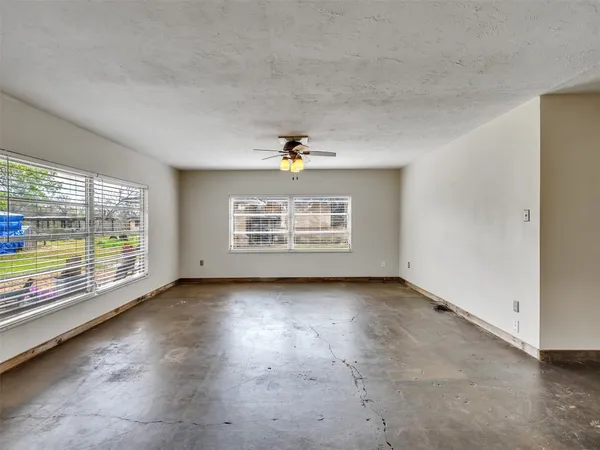 $188,000 | 3315 St Anne Street, Liverpool, TX 77577