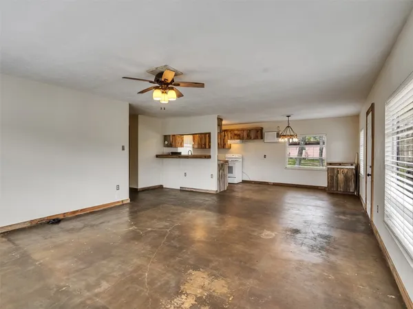 $188,000 | 3315 St Anne Street, Liverpool, TX 77577