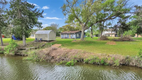 $188,000 | 3315 St Anne Street, Liverpool, TX 77577