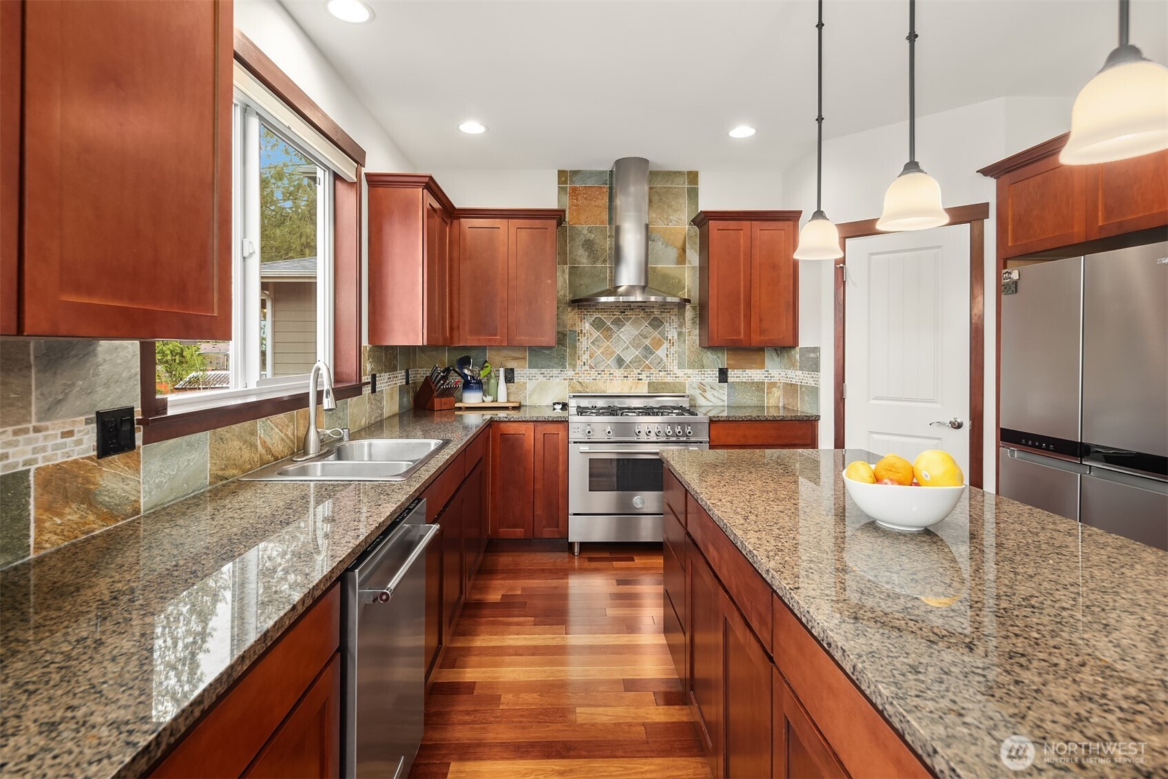 1414 Lake Roesiger Drive Snohomish, WA 98290 - Photo 13 of 40