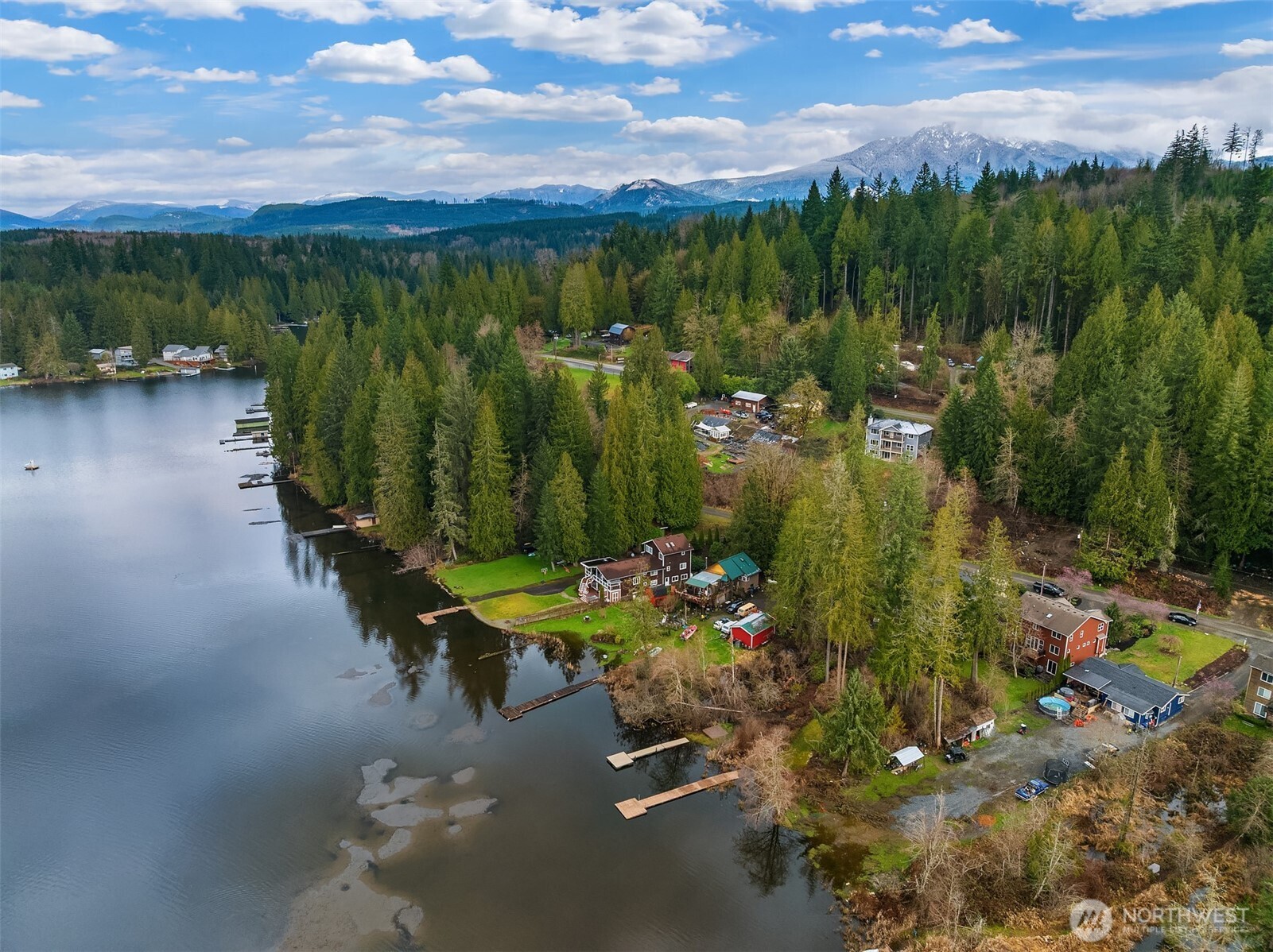 1414 Lake Roesiger Drive Snohomish, WA 98290 - Photo 33 of 40