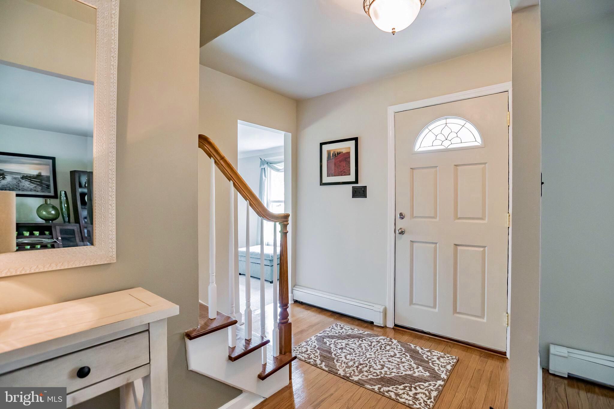 36 Buckwalter Road Audubon, PA 19403 - Photo 5 of 40 Entry foyer