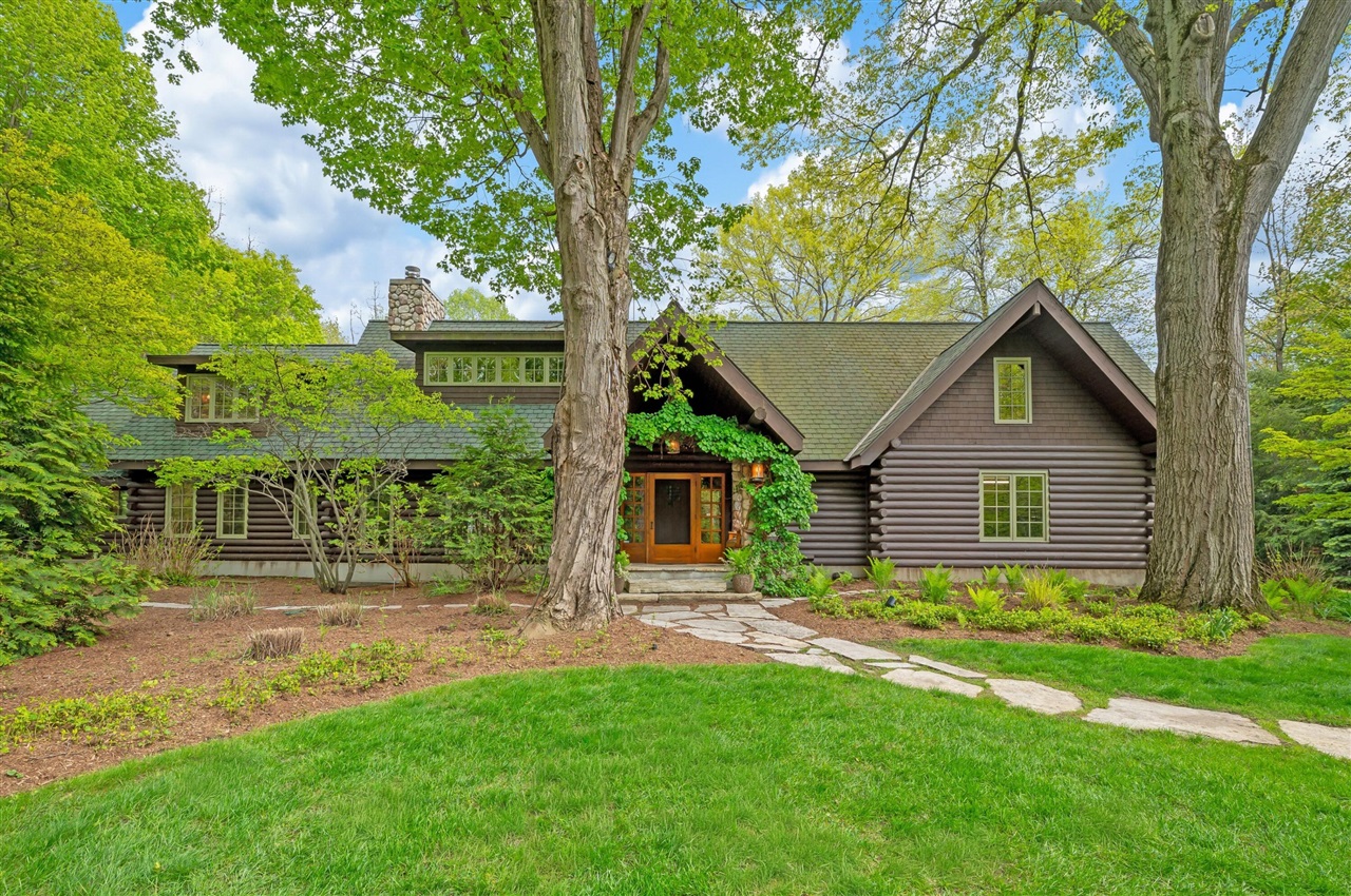 14657 Lakeshore Road Lakeside, MI 49116 - Photo 6 of 71 Gallery Image 6