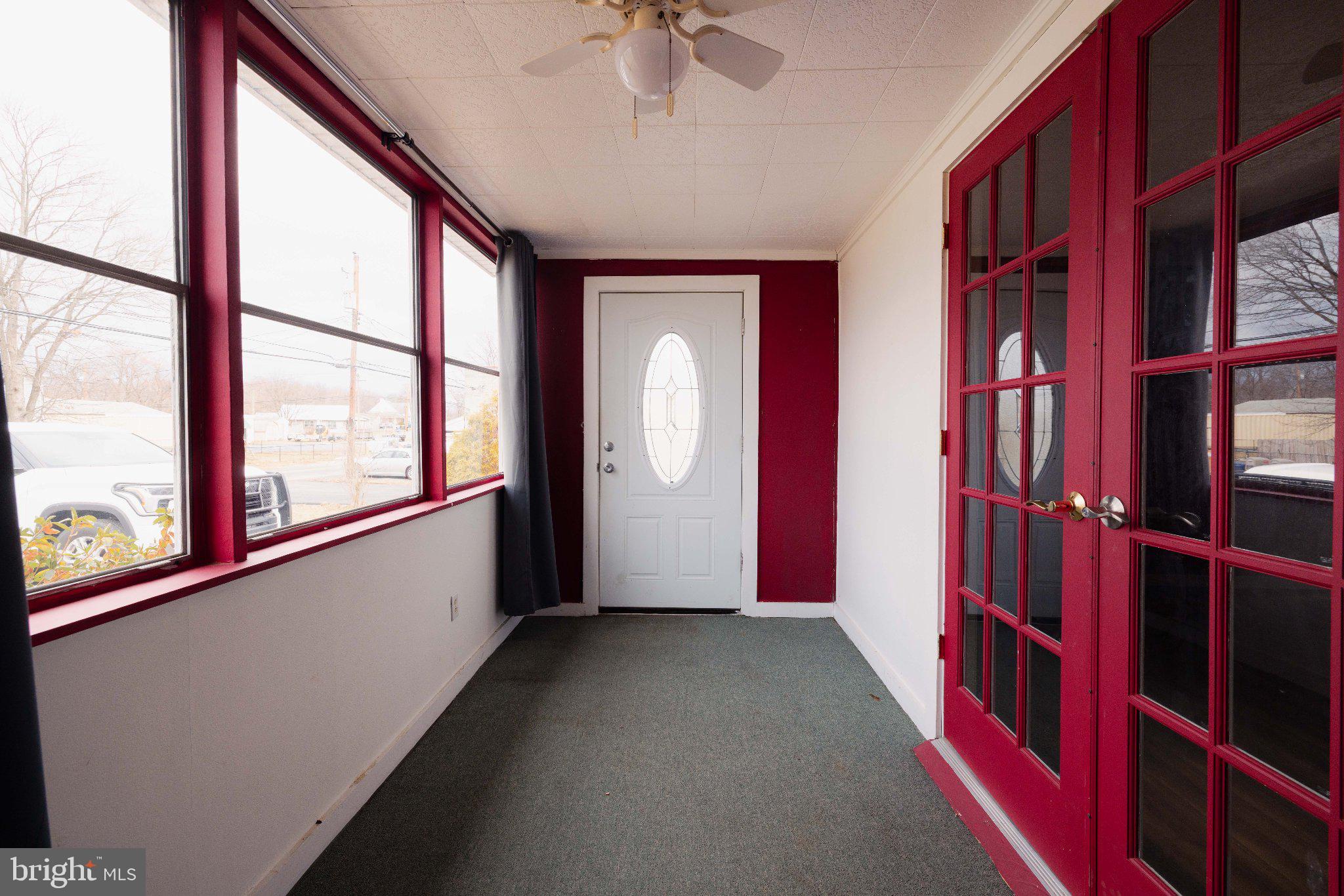 206 Beaver Road Harrisburg, PA 17112 - Photo 13 of 28 Bright entryway with charming accents.