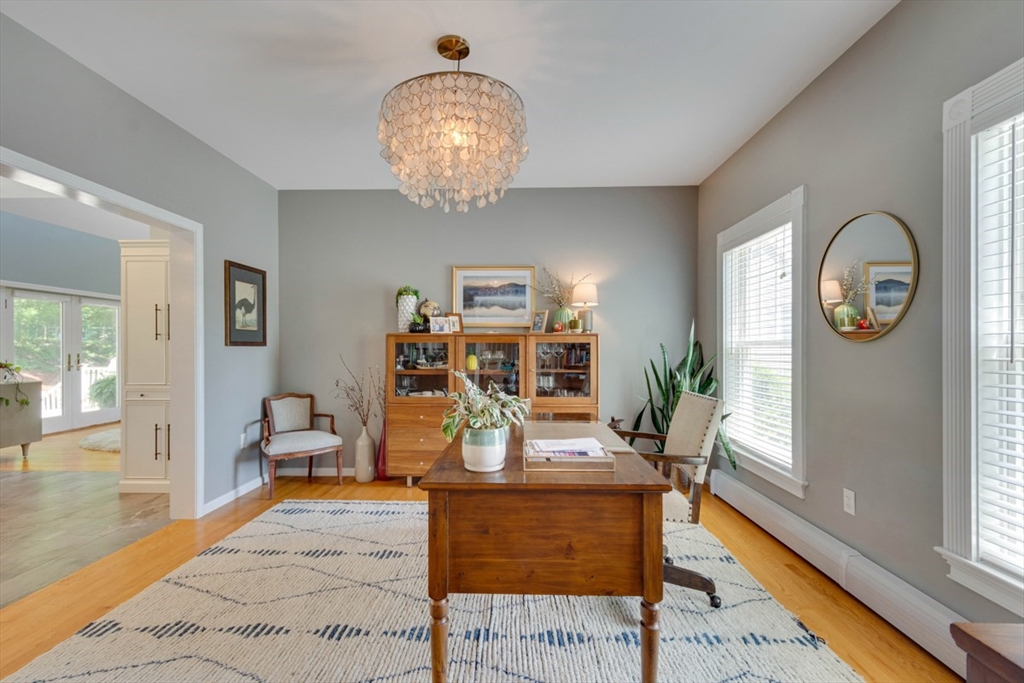 3 Paris Way Woburn, MA 01801 - Photo 16 of 38