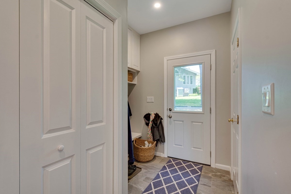 3 Paris Way Woburn, MA 01801 - Photo 17 of 38