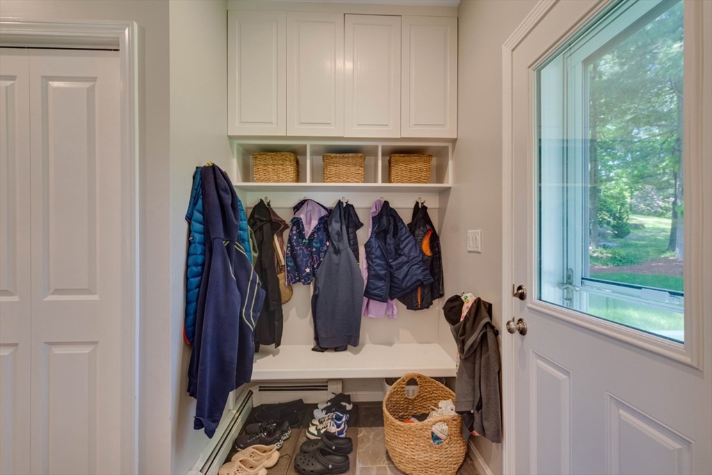 3 Paris Way Woburn, MA 01801 - Photo 18 of 38