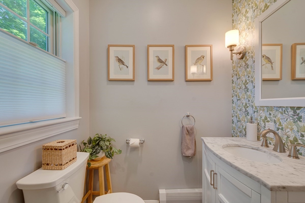 3 Paris Way Woburn, MA 01801 - Photo 19 of 38