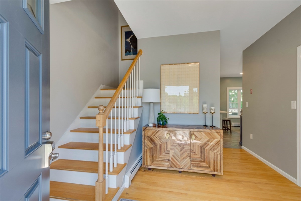 3 Paris Way Woburn, MA 01801 - Photo 3 of 38