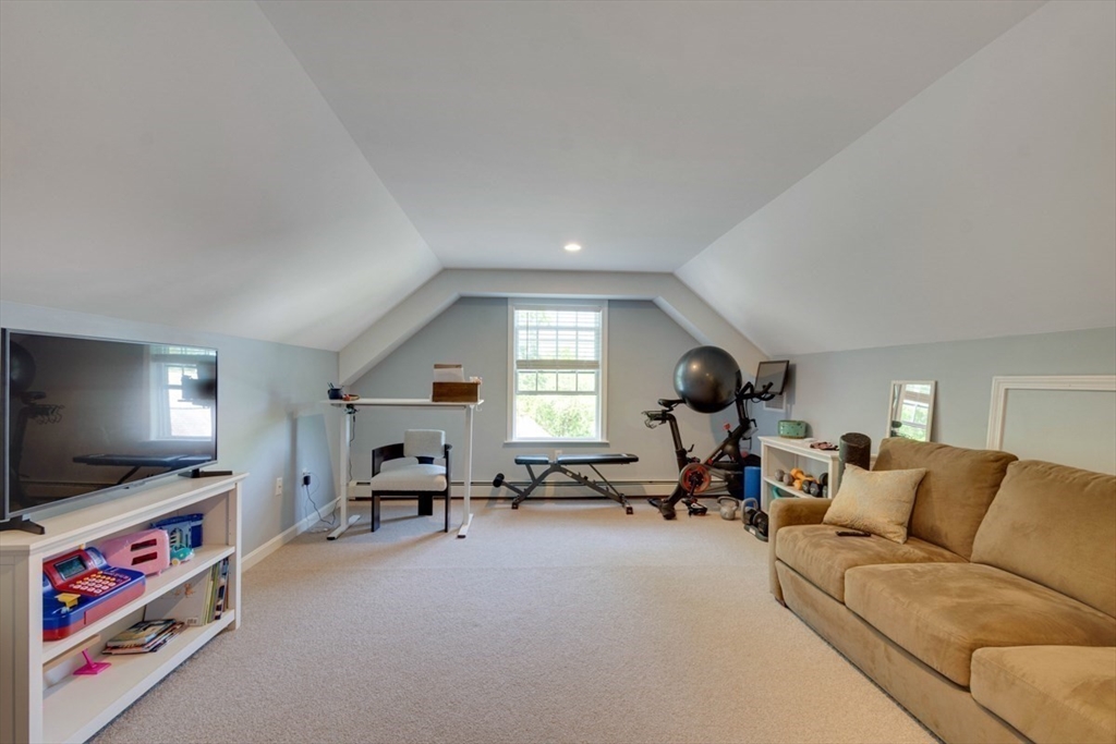 3 Paris Way Woburn, MA 01801 - Photo 31 of 38