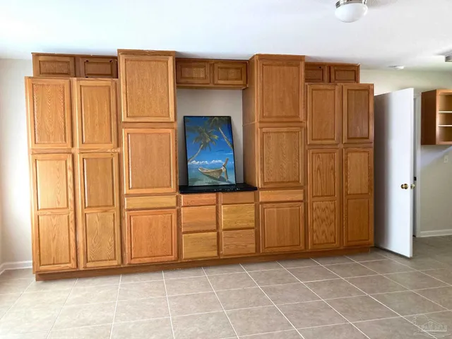 a view of a storage & utility room