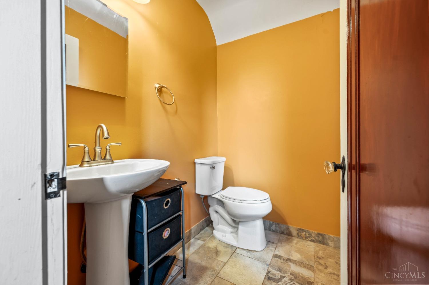 4325 Foley Road Cincinnati, OH 45238 - Photo 34 of 56 2nd Floor Spare Bathroom