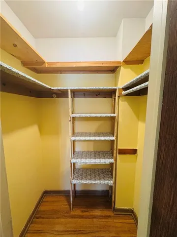 $299,900 | 2114 Shearer Road, Kansas City, KS 66106