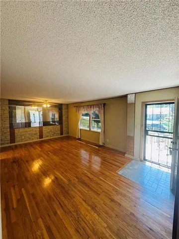 $299,900 | 2114 Shearer Road, Kansas City, KS 66106