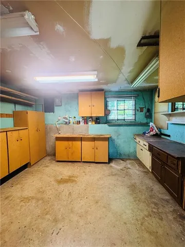 $299,900 | 2114 Shearer Road, Kansas City, KS 66106