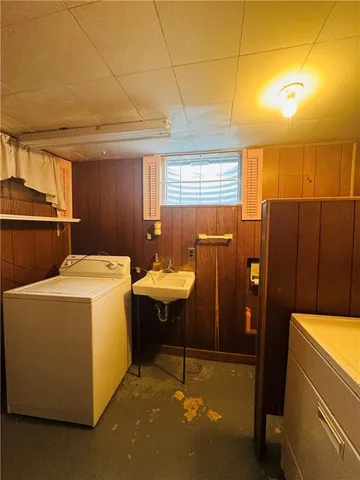 $299,900 | 2114 Shearer Road, Kansas City, KS 66106