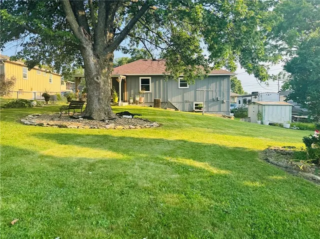 $299,900 | 2114 Shearer Road, Kansas City, KS 66106