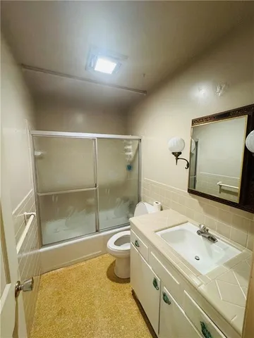 $299,900 | 2114 Shearer Road, Kansas City, KS 66106