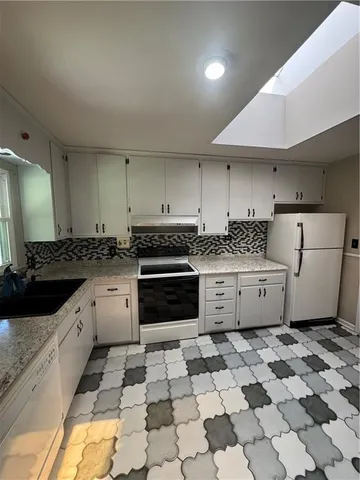 $299,900 | 2114 Shearer Road, Kansas City, KS 66106