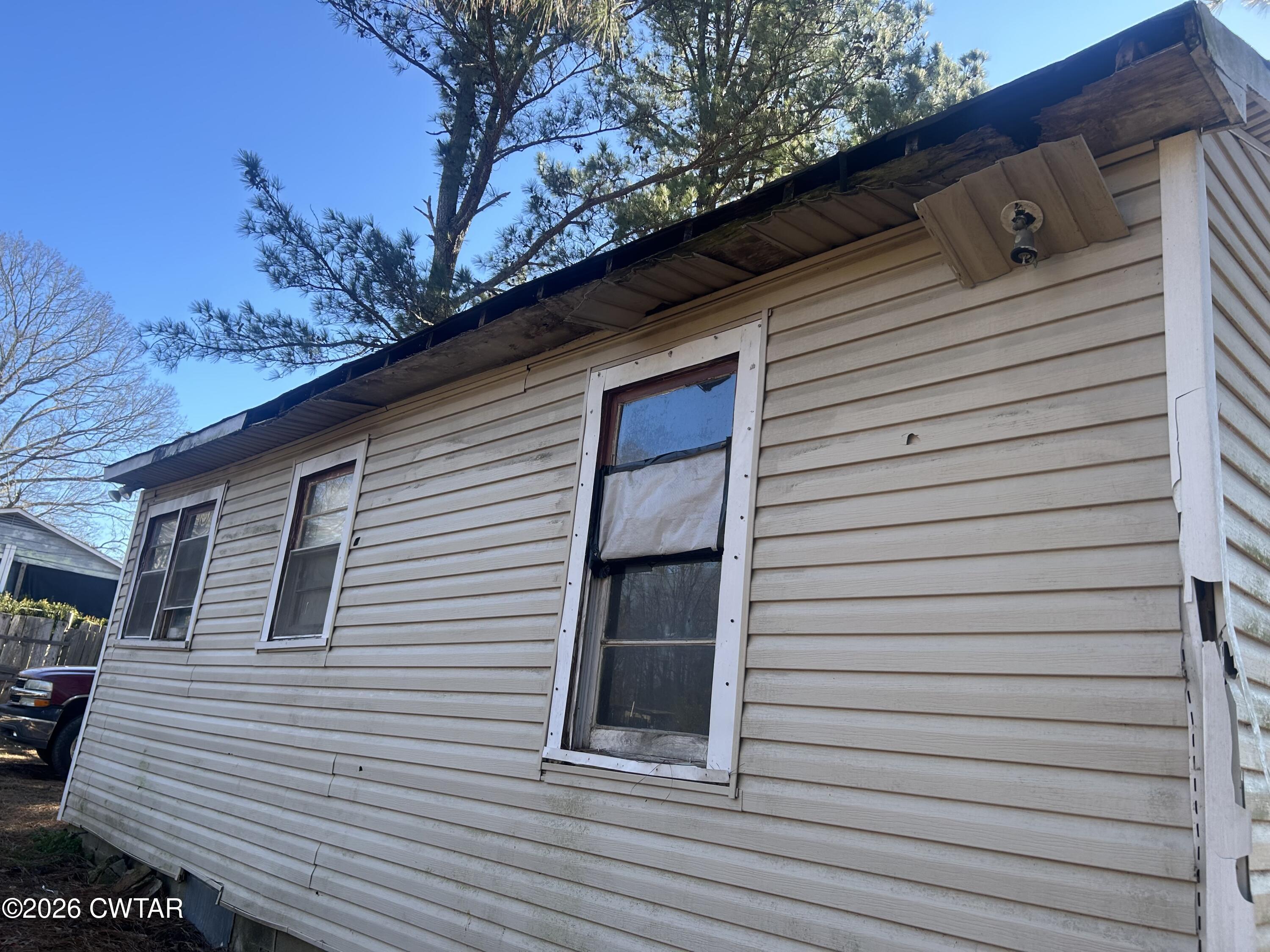 223 Spring Creek Law Road Jackson, TN 38305 - Photo 5 of 10 IMG_1273