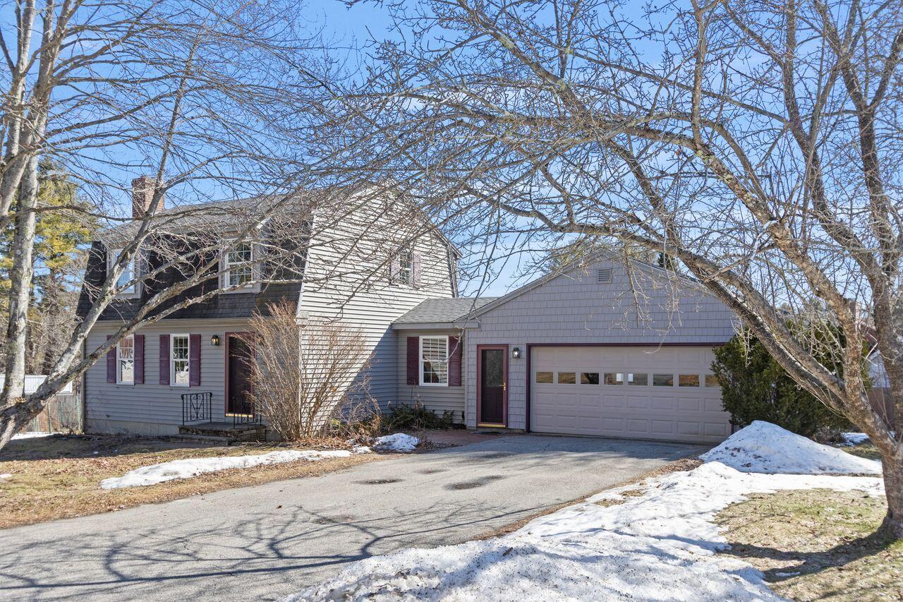93 Caron Street Portland, ME 04103 - Photo 2 of 40 2