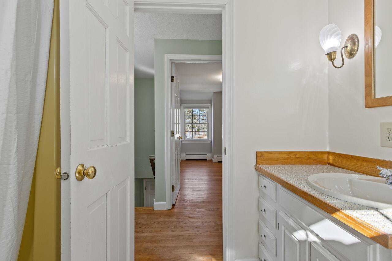 93 Caron Street Portland, ME 04103 - Photo 23 of 40 22