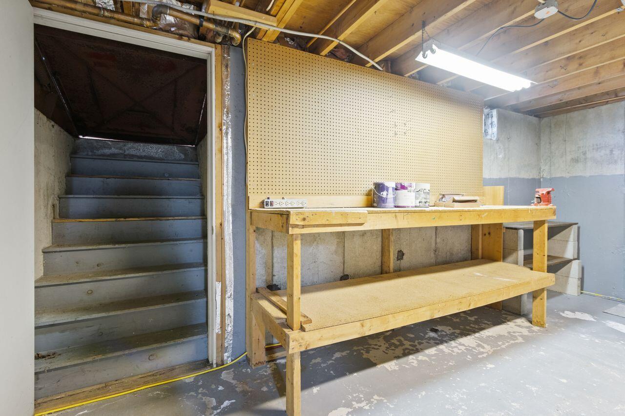 93 Caron Street Portland, ME 04103 - Photo 30 of 40 29